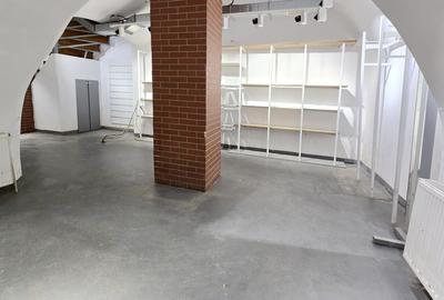 Spațiu comercial, de 140 mp, în P-ța Unirii - 10