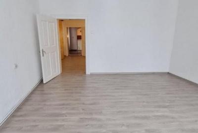 Apartament cu 3 camere nedecomandat în Central - 10
