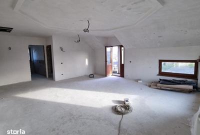 Casă cu 4 camere cu Teren 700 Mp în Valea Adâncă - 1