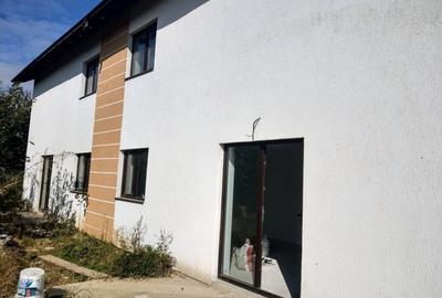 Duplex spatios pe malul lacului P+1E+M proiect german - 3