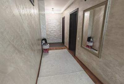 3 CAMERE | INEL 2 | BLOC 2015 - 9