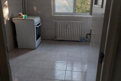 Decebal Adiacent-Metrou Muncii - 3