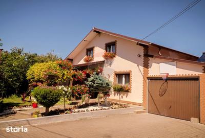 Casă cu 6 camere cu Garaj în Voitinel - 3