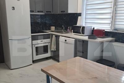 Casa cu curte comuna 2 ap. separate, zona Pia?a Abato - 7