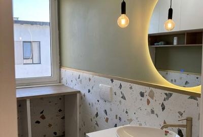 Apartament cu 4 camere decomandat în Central - 1