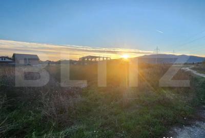 Teren de 4000 mp, în Central