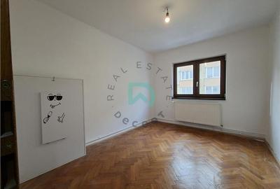 Apartament cu 3 camere decomandat în Astra - 3