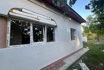 Casă individuală cu 2 camere cu Canalizare în Crivina - 5