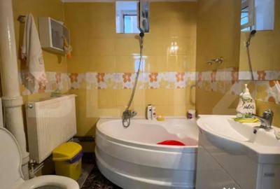 Apartament cu 2 camere semidecomandat, mobilat în Central