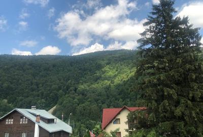 Casă individuală cu 7 camere cu Teren 250 Mp în Central - 1