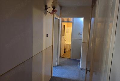 Apartament cu 4 camere decomandat în Dâmbovița - 6