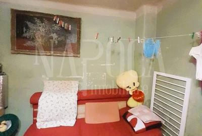 Apartament cu 3 camere semidecomandat în Central - 1