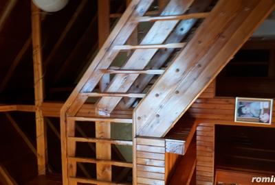 Casă cu 5 camere cu Teren 2345 Mp în Breaza - 1