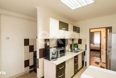 Apartament cu 4 camere decomandat în Găvana - 10