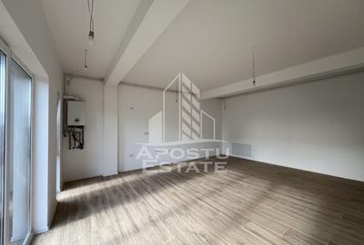 De vanzare 77 mp spatiu comercial la parter cu 48 mp gradina proprie De vanzare 77 mp spatiu comercial la parter cu 48 mp gradina proprie - 4