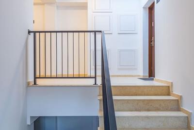 Birou, de 300 mp, în Far - 6