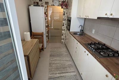 Apartament cu 3 camere semidecomandat în Central - 8