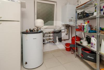 Vila de vanzare in Busteni - 8 dormitoare, vedere directa spre Crucea Caraiman! - 40