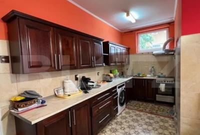 Casă cu 5 camere cu Teren 443 Mp în Central - 5