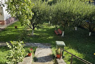 Casă cu 4 camere decomandat în Bistrița