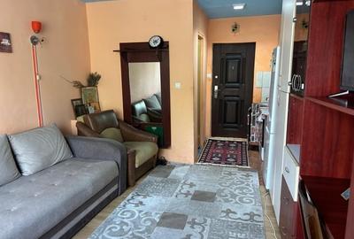 Garsoniera - Pacurari-  21 mp - etaj 3/5 - 37900 euro - 2