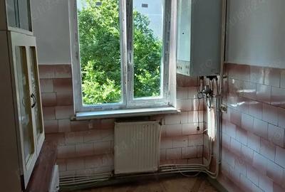Apartament 3 camere - Liceul Mihai Eminescu- Bacau - 3