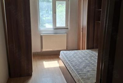 Apartament cu 3 camere semidecomandat în Central - 3