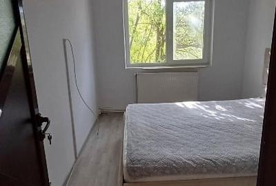 Inchiriez apartament 2 camere - 3