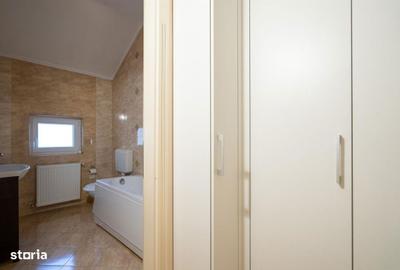Casă cu 4 camere cu Teren 681 Mp în Central - 10