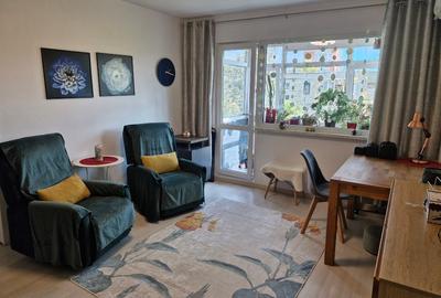 Apartament cu 2 camere semidecomandat în Podu Roș