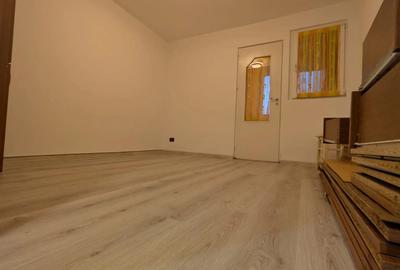 Proprietar vand Garsoniera - 2