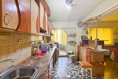 Apartament 3 camere transformat în 2 – Trocadero - 10