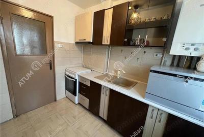 Apartament cu 2 camere decomandat, mobilat în Trei Stejari - 14