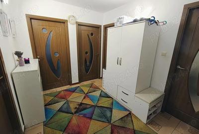 Apartament cu 3 camere decomandat, mobilat în Mioriței - 1