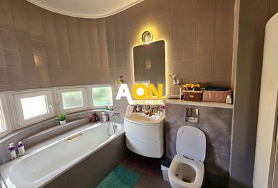 Casă individuală cu 7 camere cu Canalizare în Cetate - 20