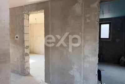 Casă cu 3 camere cu Teren 1446 Mp în Buhoci