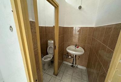 Spațiu comercial, de 80 mp, în Micro III - 8