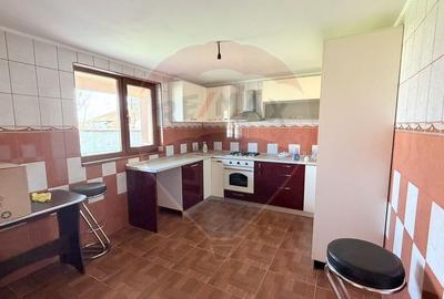 Casă cu 4 camere cu Teren 917 Mp în Nămoloasa - 6