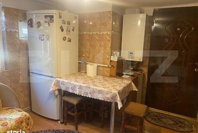 Casă cu 3 camere decomandat în Românești - 14