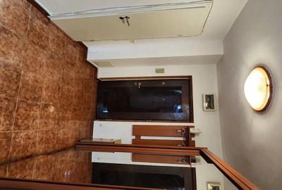 Garsonieră decomandată în Vitan - 3
