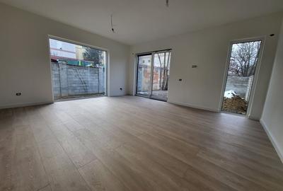 Duplex cu 4 camere cu Canalizare în Lipovei - 1