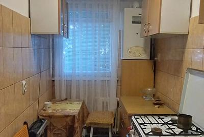 Apartament 2 camere Darmane?ti etaj 2 cu balcon, liber fara imbunata?iri - 4