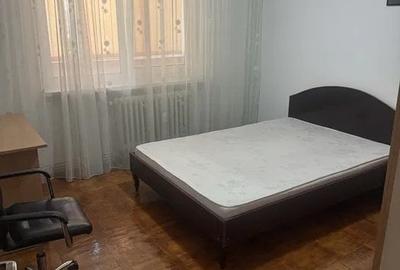 Apartament 2 camere, decomandat, Nicolina, etaj 1, Iasi