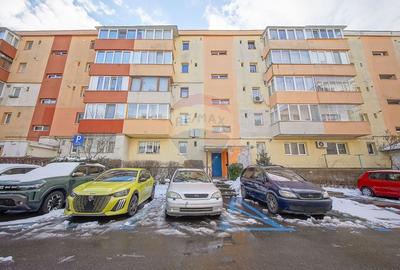 Apartament cu 3 camere decomandat, mobilat în Răcădău - 7