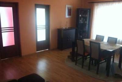 Apartament cu 3 camere decomandat în Exterior Vest - 1