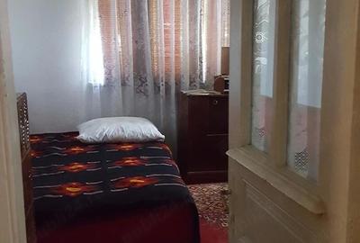 Casă cu 3 camere cu Teren 1511 Mp în Adâncata - 1