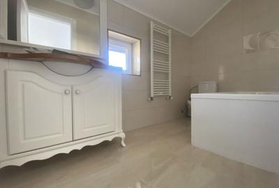 Casă cu 3 camere cu Teren 289 Mp în Priseaca - 12