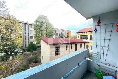 Apartament 3 camere - Zona Podgoria, Lic. Informatica - 12