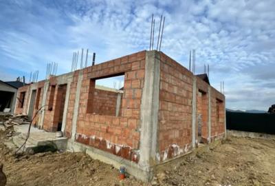 Casă cu 4 camere cu Teren 750 Mp în Central - 7