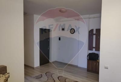 Apartament de inchiriat-Str. Corneliu Coposu 440 euro - 3